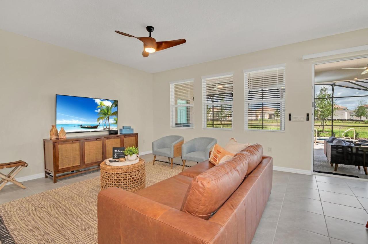 Pool-Jacuzzi Villa 6B Near Disney Davenport! Exterior photo